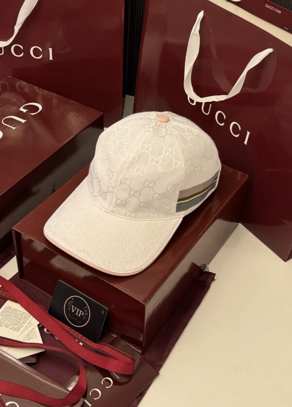 Casquette Gucci black couleur