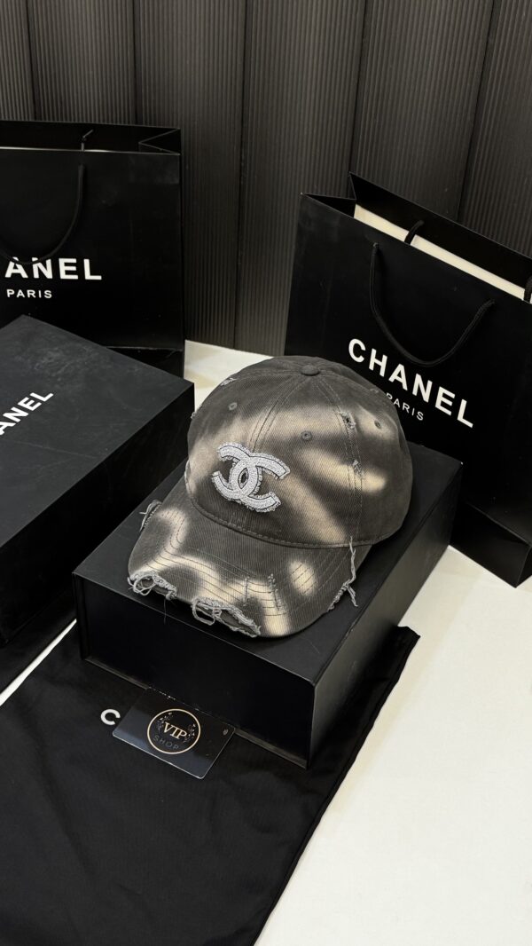 Casquette chanel Gris