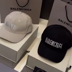 Casquette Belencaiga