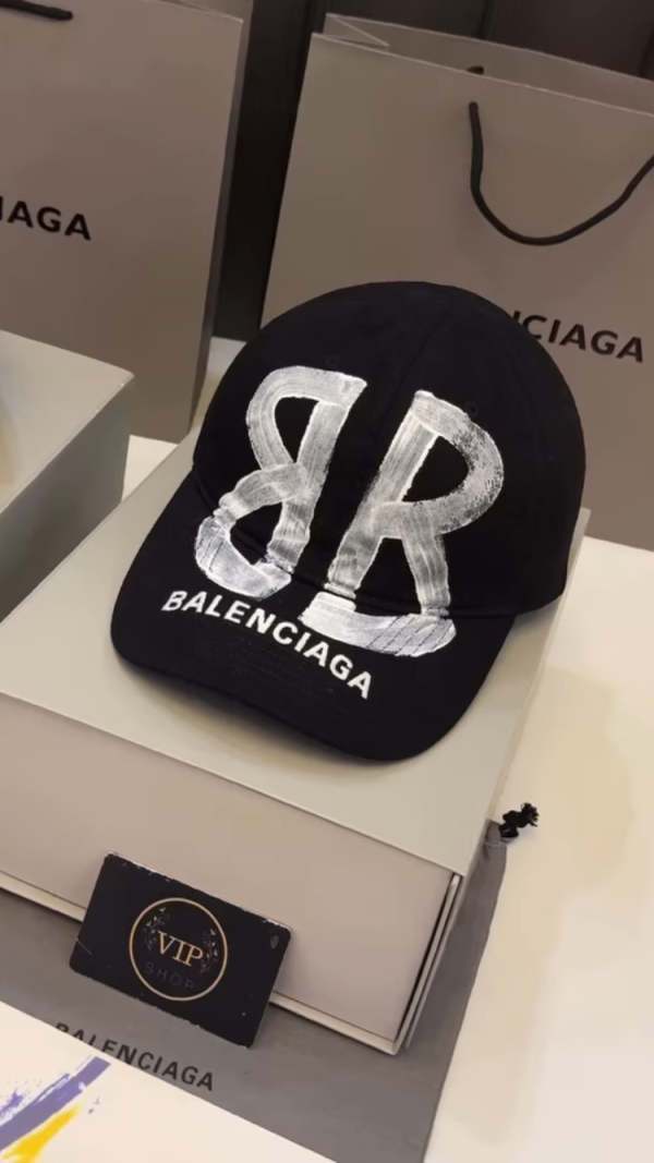 Casquette balencaiga Paris