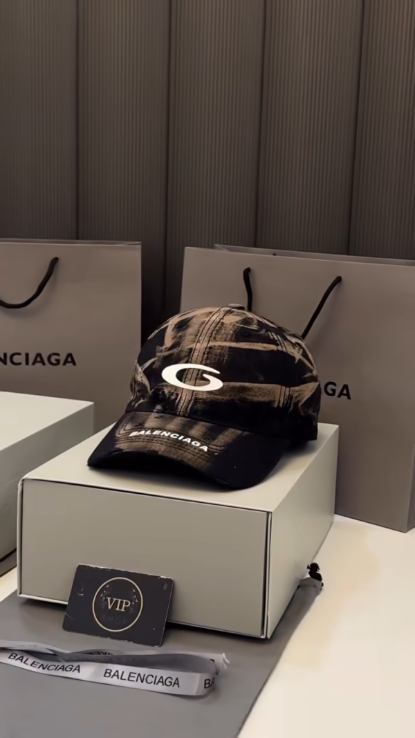 Casquette balencaiga